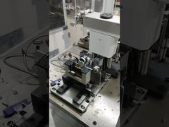 آلة الموازنة الأوتوماتيكية للدوار الخارجي لأداة الطاقة الأفقية بمحطتين